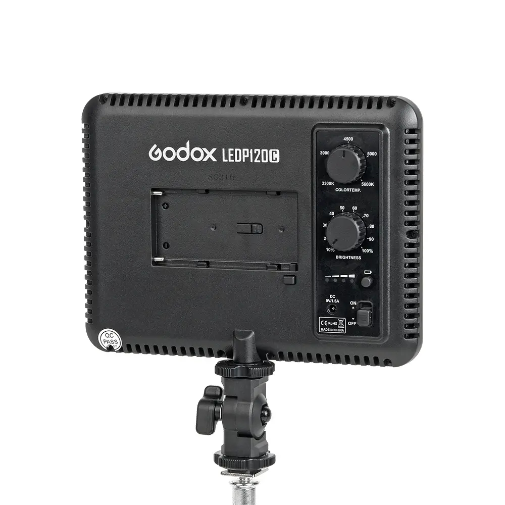 Осветитель Godox LEDP120C, светодиодный, 12 Вт, 3300 - 5600 К