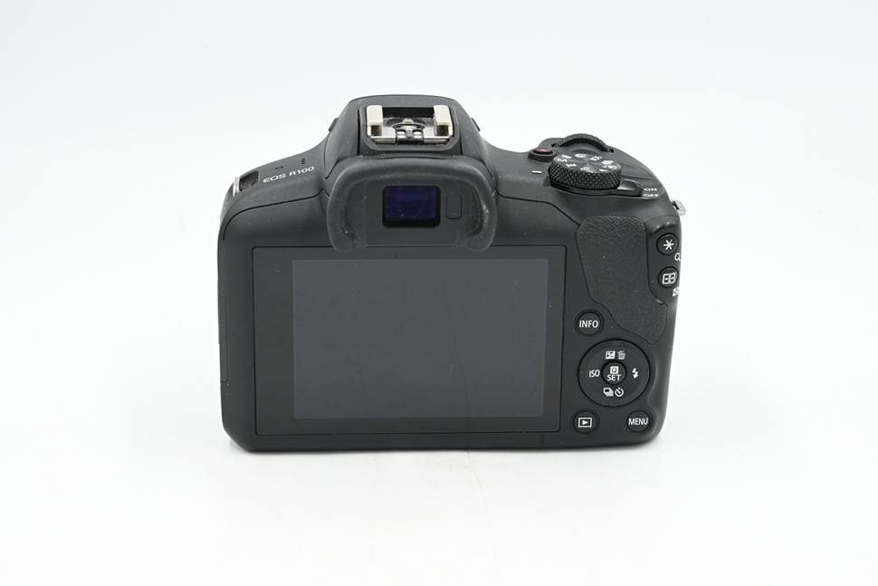 Беззеркальный фотоаппарат Canon EOS R100 Kit 18-45mm IS STM (состояние 5-) (б/у)