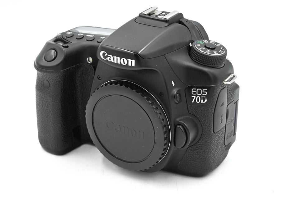 Зеркальный фотоаппарат Canon EOS 70D Body (состояние 5-) (б/у)