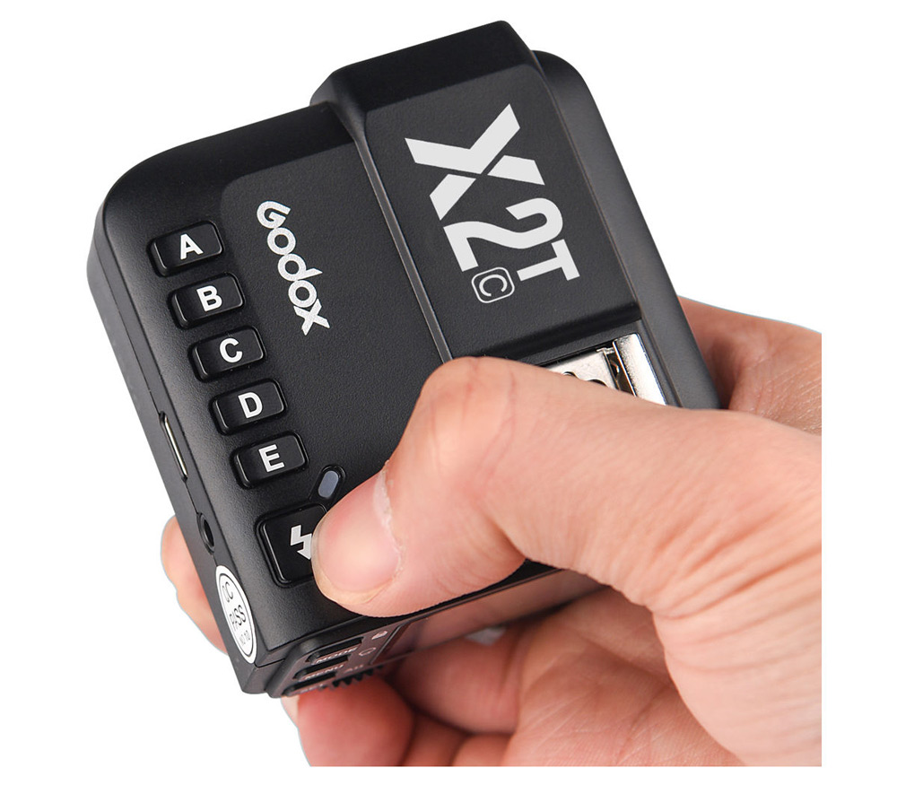 Радиосинхронизатор Godox X2T-C TTL для Canon