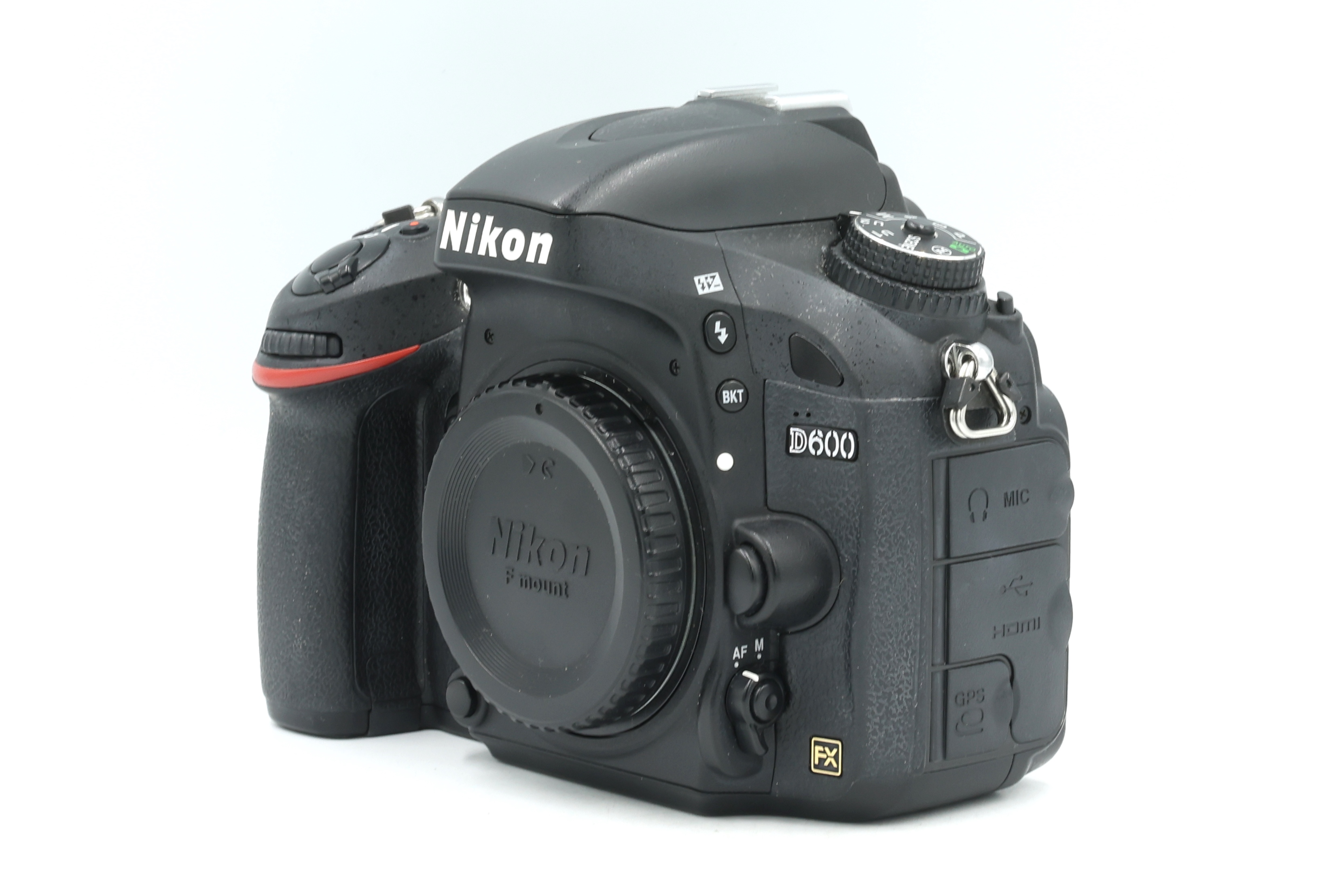 Зеркальный фотоаппарат Nikon D600 Body (состояние 5-) (б/у)