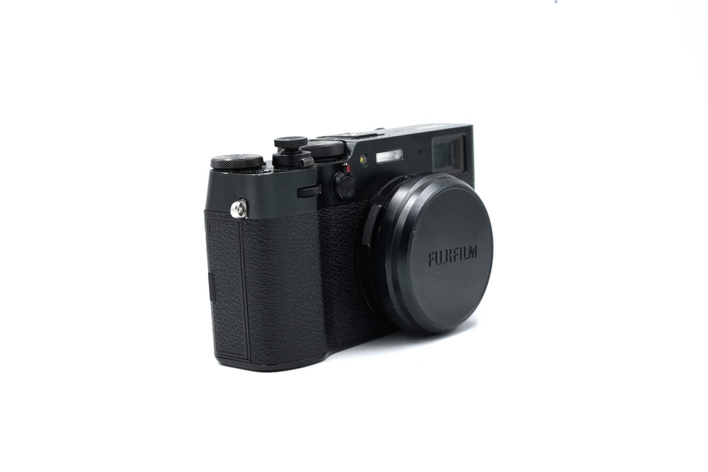 Компактный фотоаппарат Fujifilm X100V Black (состояние 5-) (б/у)