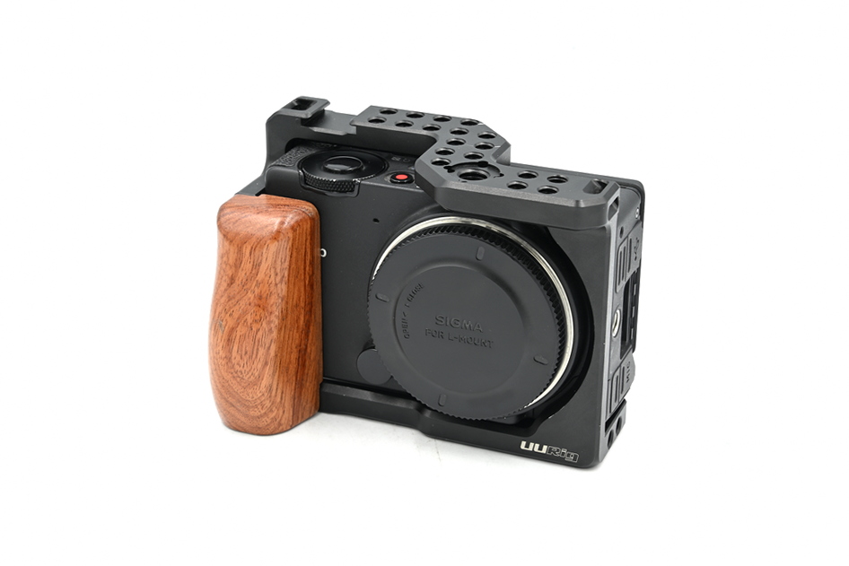 Беззеркальный фотоаппарат Sigma fp Body (состояние 5-) (б/у)