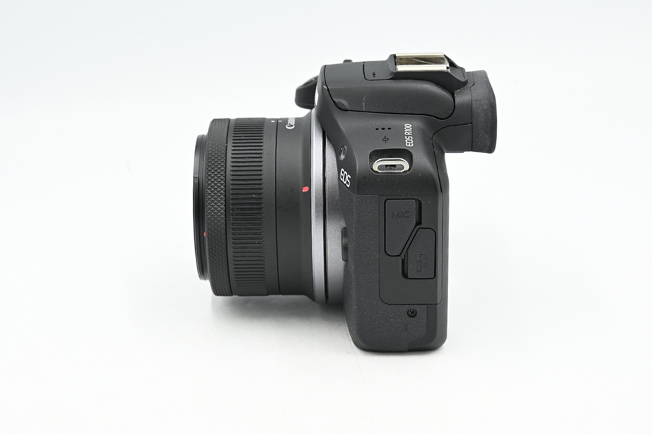 Беззеркальный фотоаппарат Canon EOS R100 Kit 18-45mm IS STM (состояние 5-) (б/у)