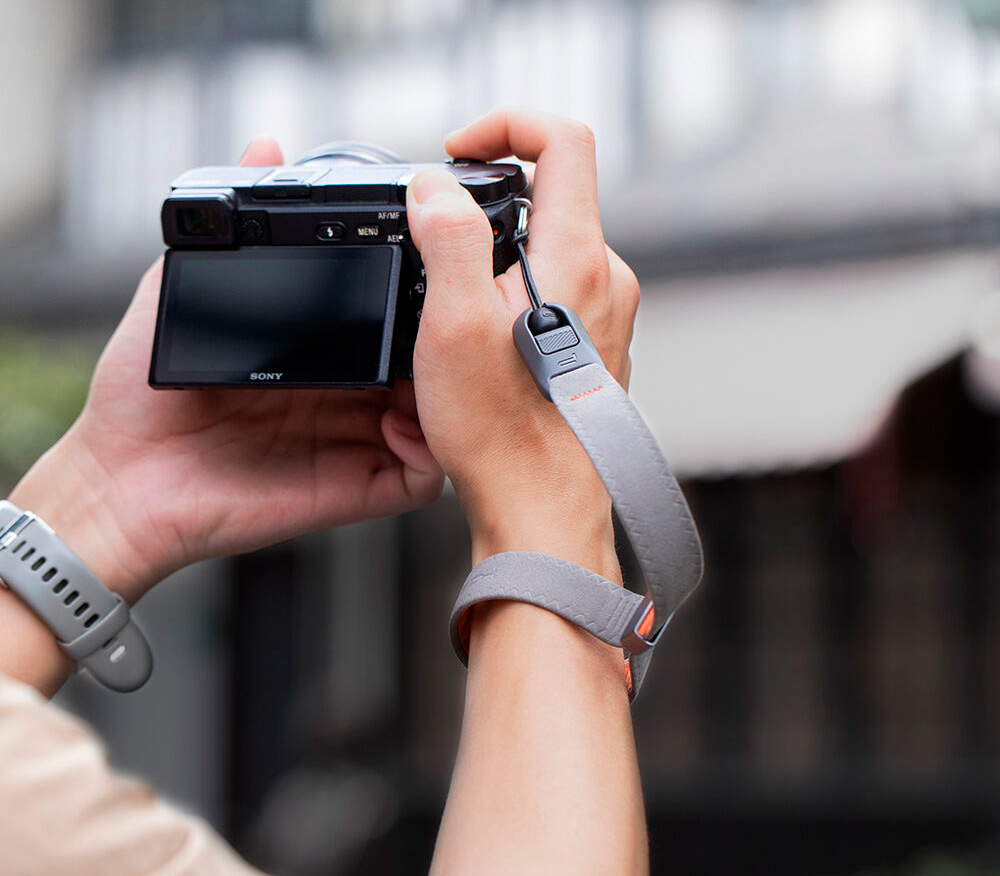 Ремень PGYTECH Camera Wrist Strap Air, цвет Oak Grey