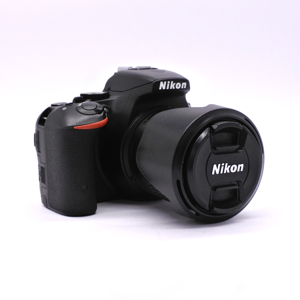 Зеркальный фотоаппарат Nikon D5500 Kit 18-55mm f/3.5-5.6 G DX VR (состояние 5) (б/у)