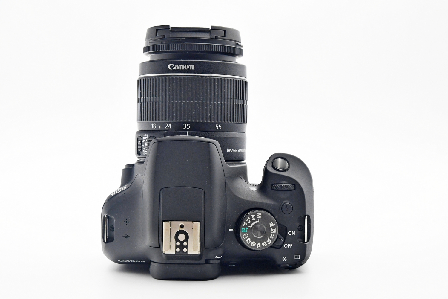 Зеркальный фотоаппарат Canon EOS 2000D Kit EF-S 18-55mm IS II (состояние 5-) (б/у)