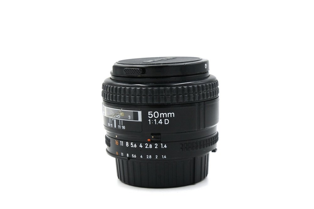 Объектив Nikon 50mm f/1.4D AF Nikkor (состояние 4-) (б/у)