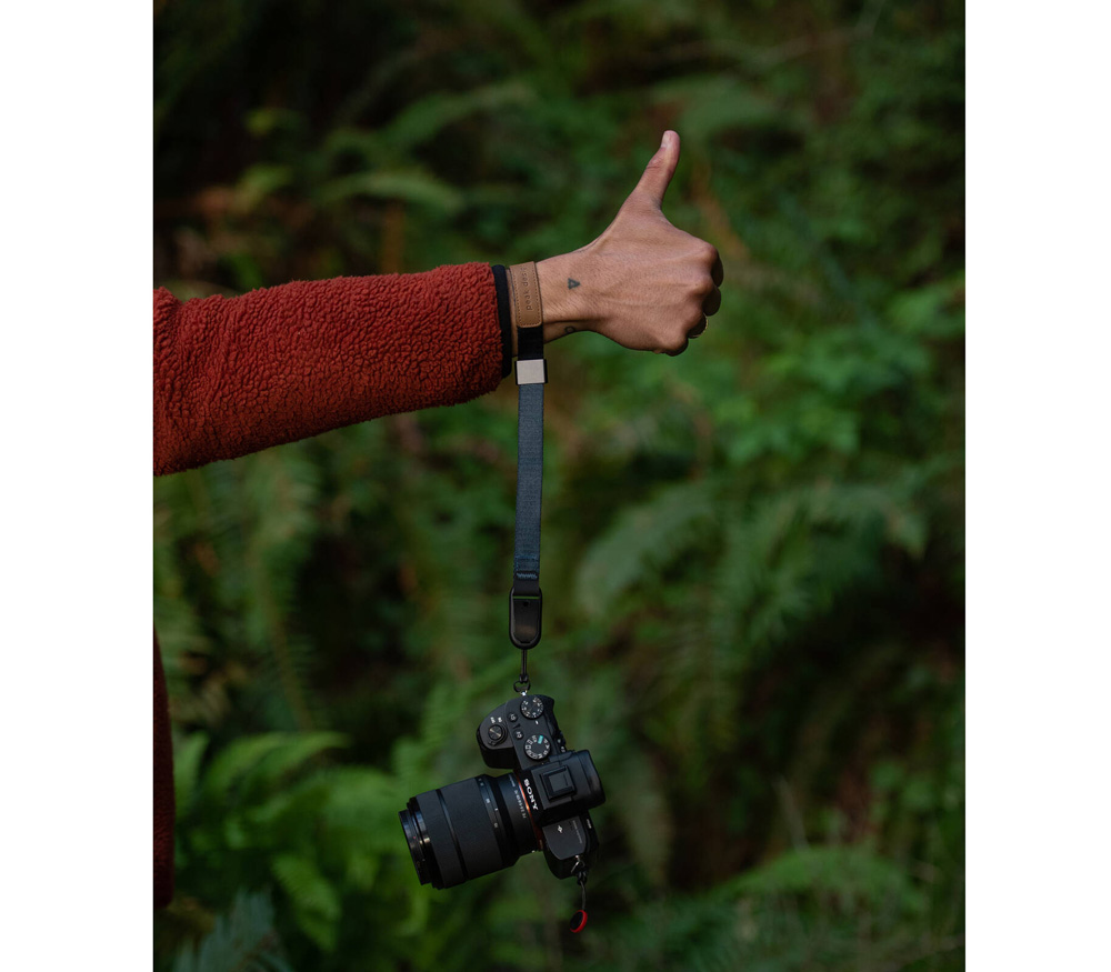 Ремень на запястье Peak Design Cuff, темно-синий (Midnight)
