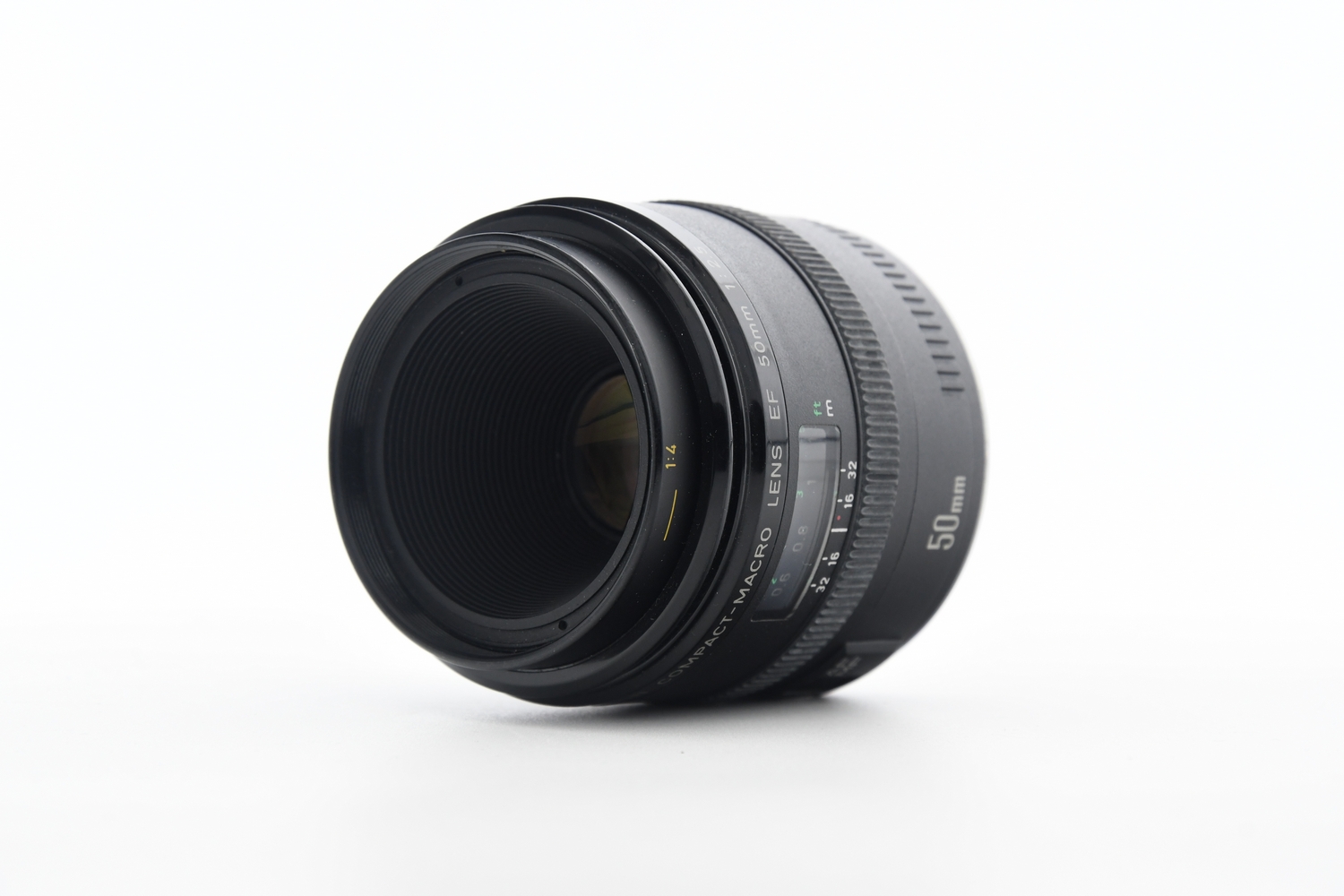 Объектив Canon EF 50mm f/2.5 Compact-Macro (состояние 4) (б/у)