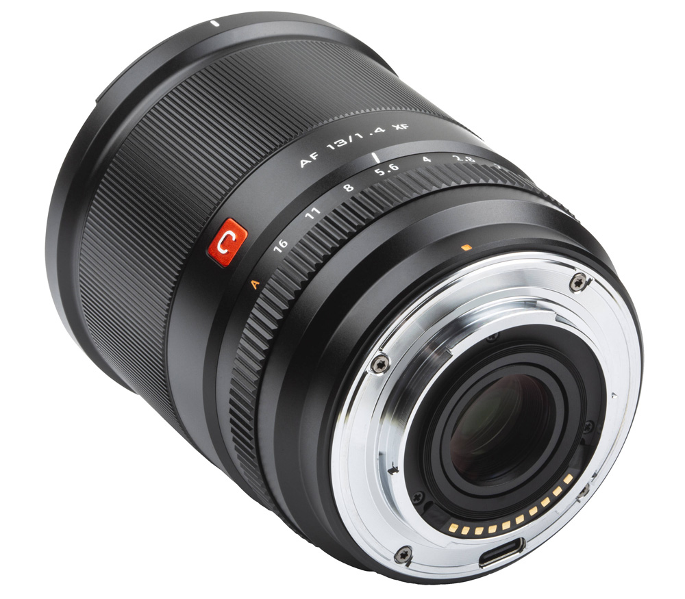 Объектив Viltrox AF 13mm f/1.4 XF Fujifilm