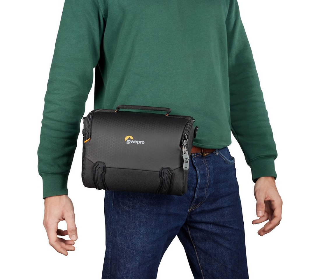 Сумка Lowepro Adventura SH 160 III, черный