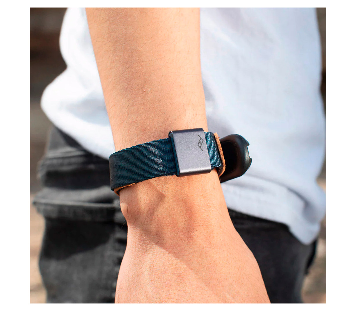 Ремень на запястье Peak Design Cuff, темно-синий (Midnight)