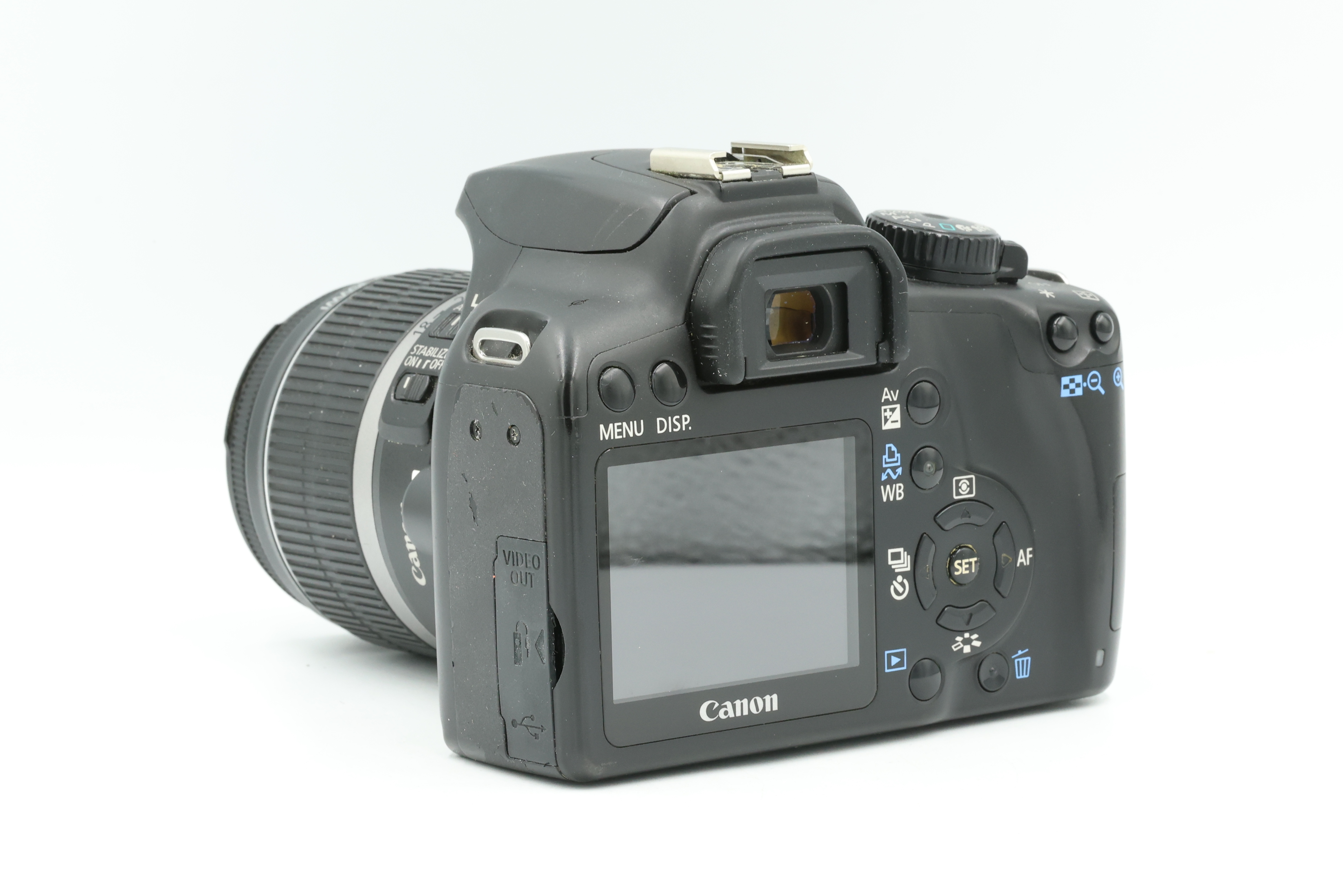 Зеркальный фотоаппарат Canon EOS 1000D Kit EF-S 18-55mm f/3.5-5.6 IS (состояние 4) (б/у)
