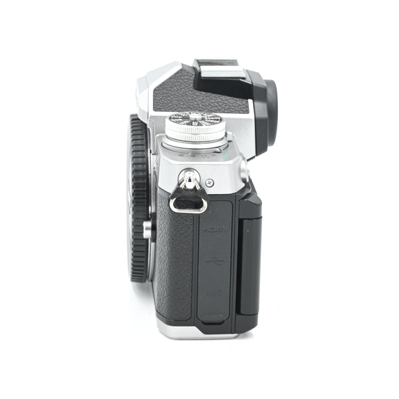 Беззеркальный фотоаппарат Nikon Z fc Body Silver (состояние 5-) (б/у)