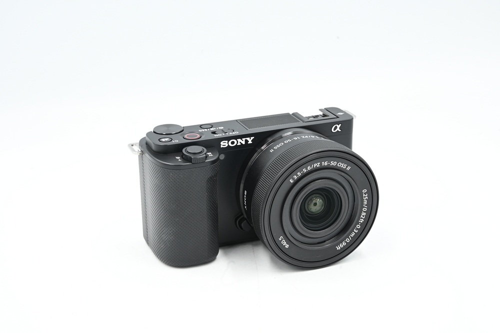 Беззеркальный фотоаппарат Sony ZV-E10 Kit E 16-50mm II, черный (состояние 5-) (б/у)
