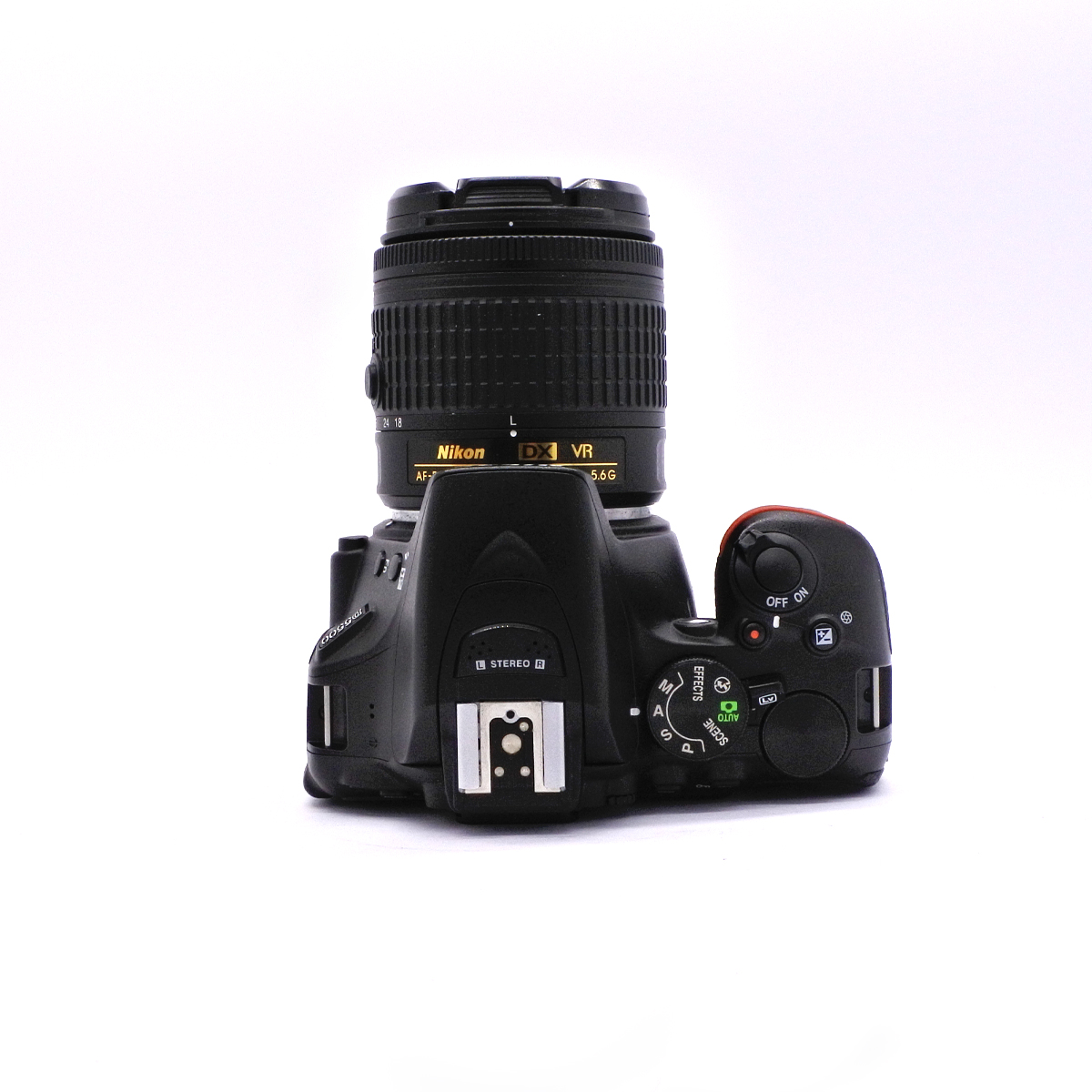 Зеркальный фотоаппарат Nikon D5500 Kit 18-55mm f/3.5-5.6 G DX VR (состояние 5) (б/у)