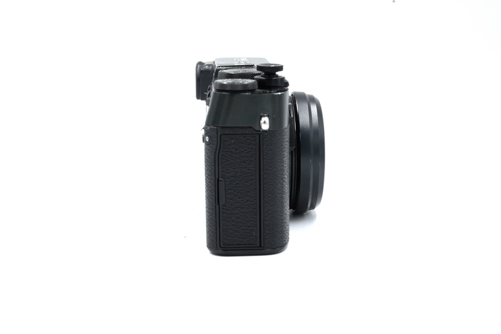 Компактный фотоаппарат Fujifilm X100V Black (состояние 5-) (б/у)