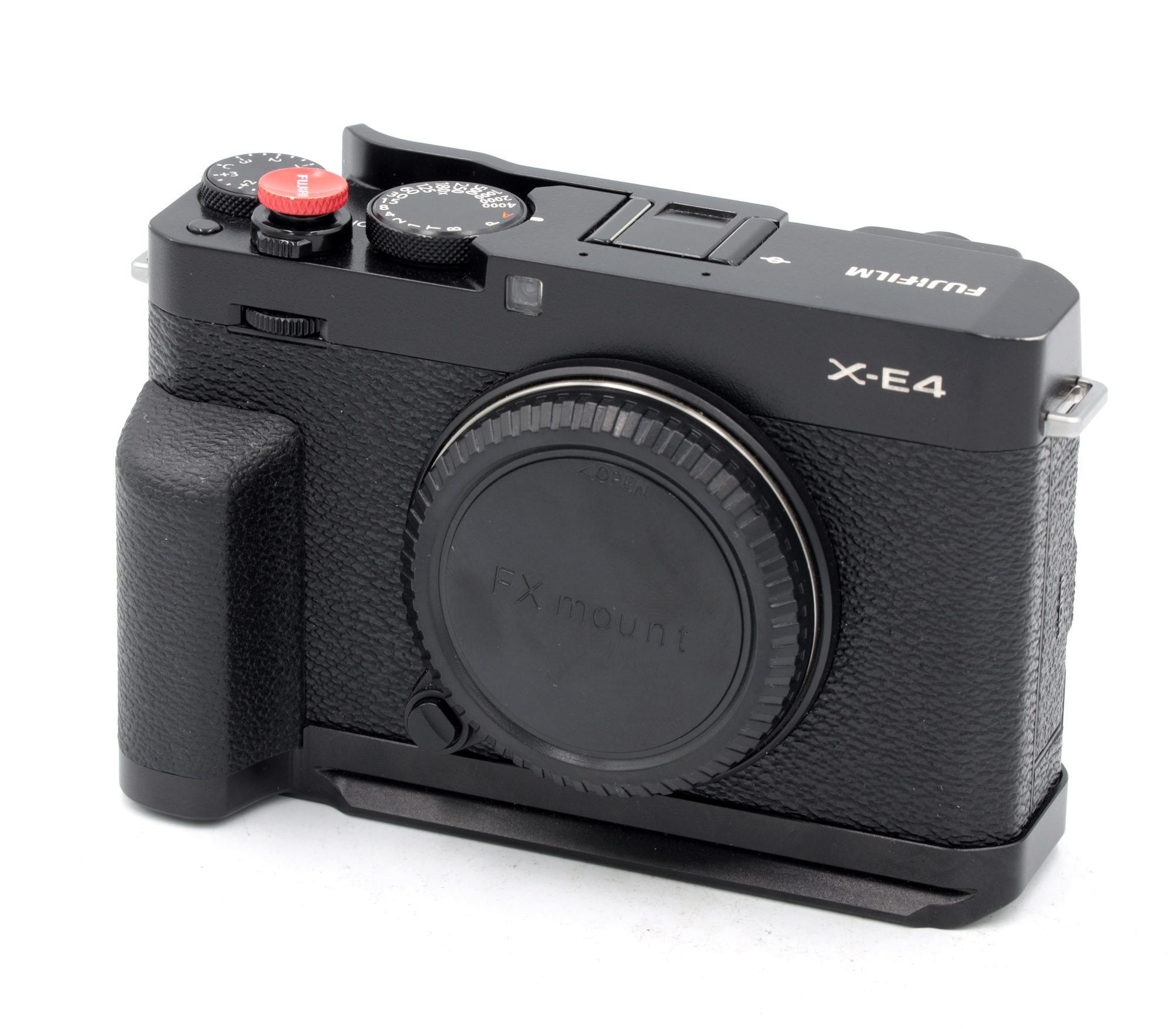 Беззеркальный фотоаппарат Fujifilm X-E4 Acc Kit MHG-XE4/TR-XE4 черный (состояние 5-) (б/у)