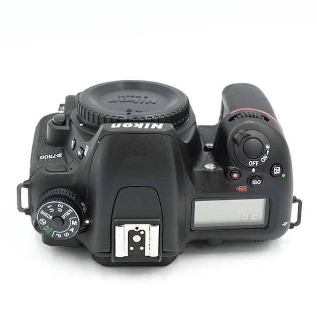 Зеркальный фотоаппарат Nikon D7500 Body (состояние 5) (б/у)