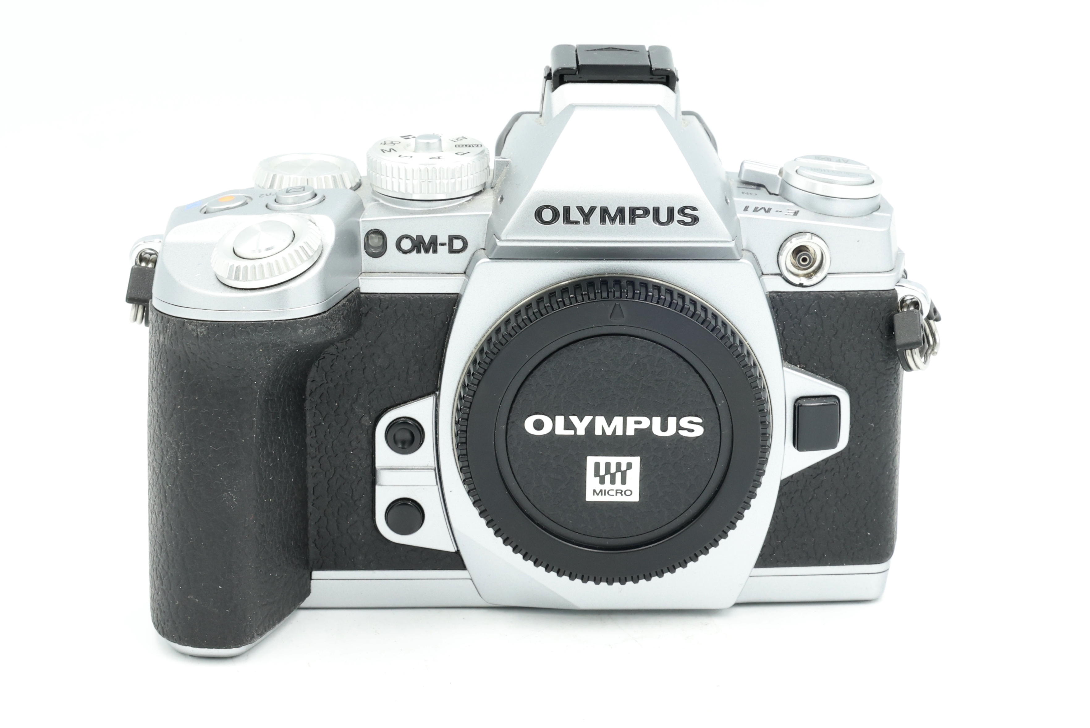 Беззеркальный фотоаппарат Olympus OM-D E-M1 Body Silver (состояние 5-) (б/у)