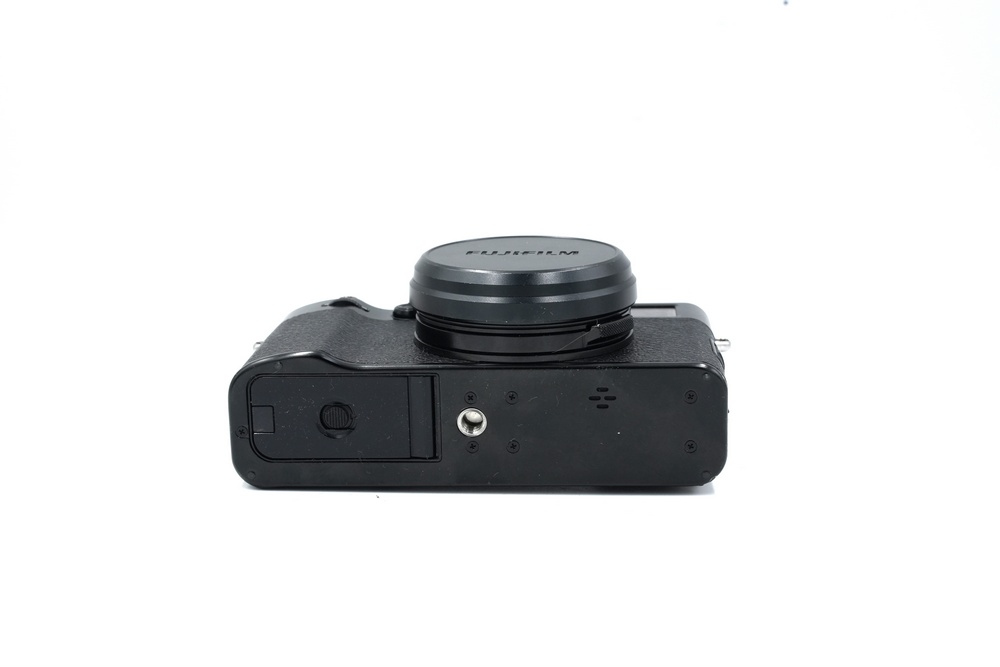 Компактный фотоаппарат Fujifilm X100V Black (состояние 5-) (б/у)