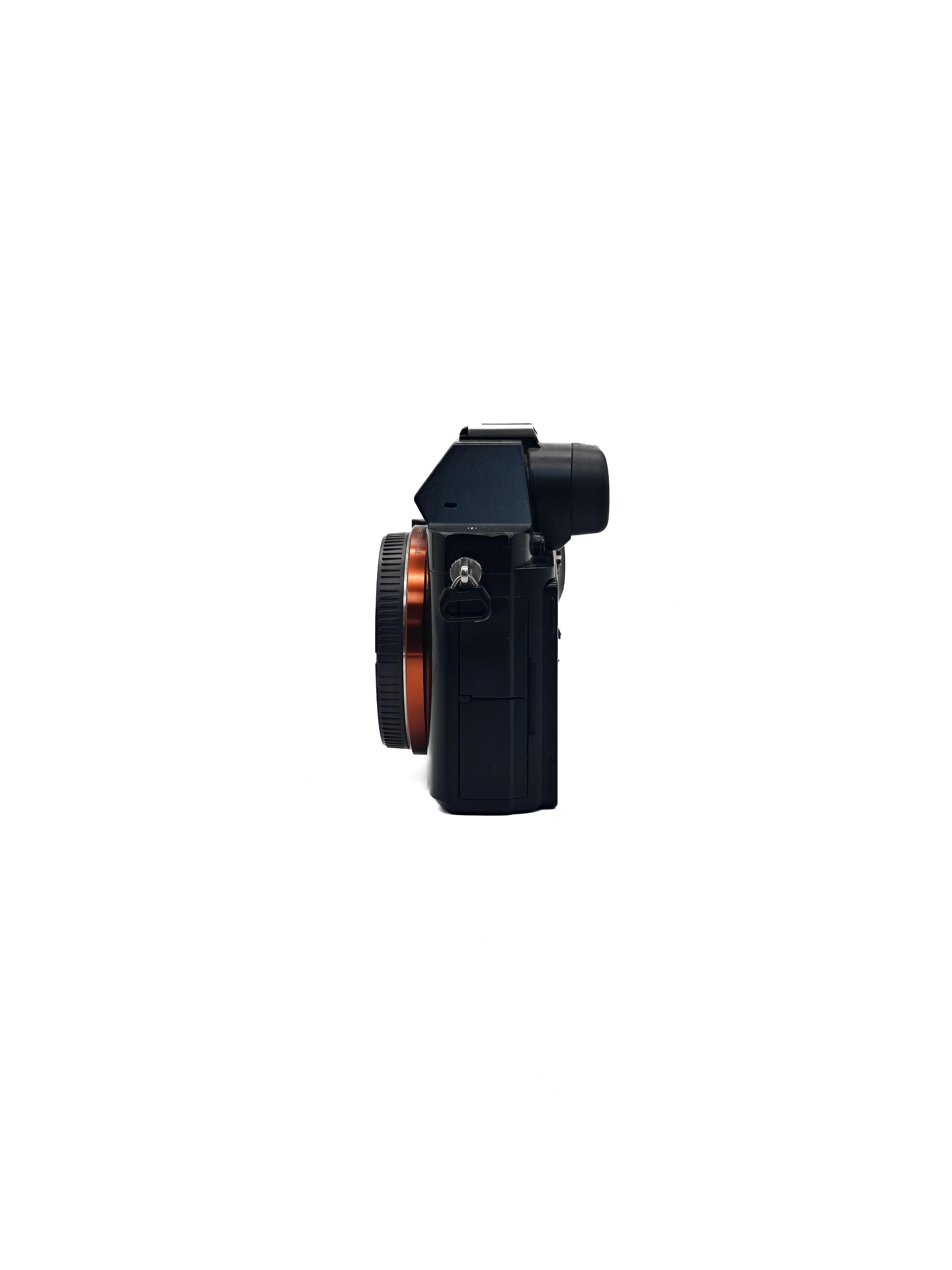 Беззеркальный фотоаппарат Sony a7 (состояние 3-) (б/у)