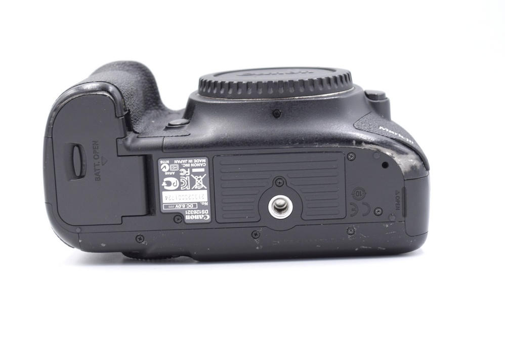 Зеркальный фотоаппарат Canon EOS 5D Mark III Body (состояние 4) (б/у)