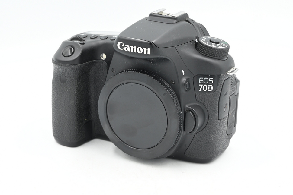 Зеркальный фотоаппарат Canon EOS 70D Body (состояние 5-) (б/у)