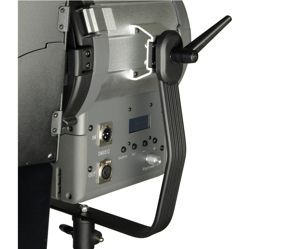 Осветитель GreenBean Fresnel 150 LED X3 DMX, 150 Вт, 5600 К