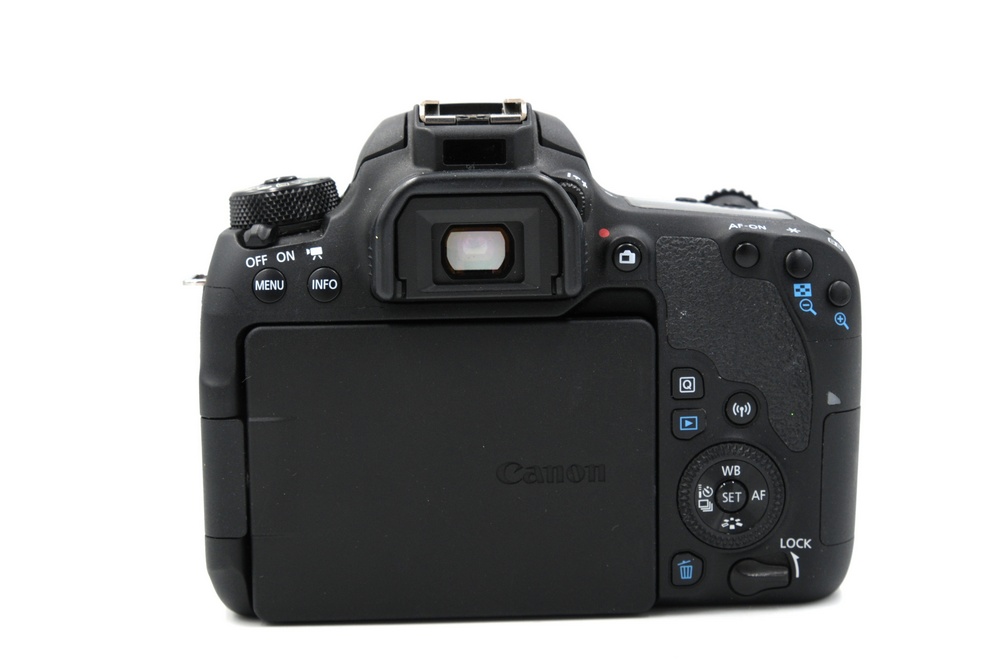 Зеркальный фотоаппарат Canon EOS 77D kit 18-55 IS STM (состояние 5) (б/у)