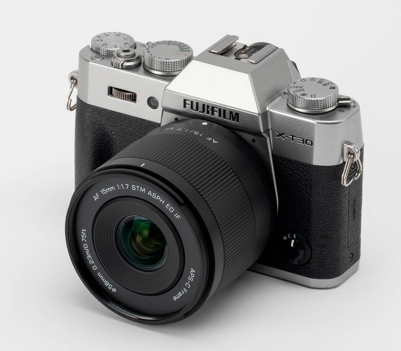 Объектив Viltrox AF 15mm f/1.7 Air Fujifilm X