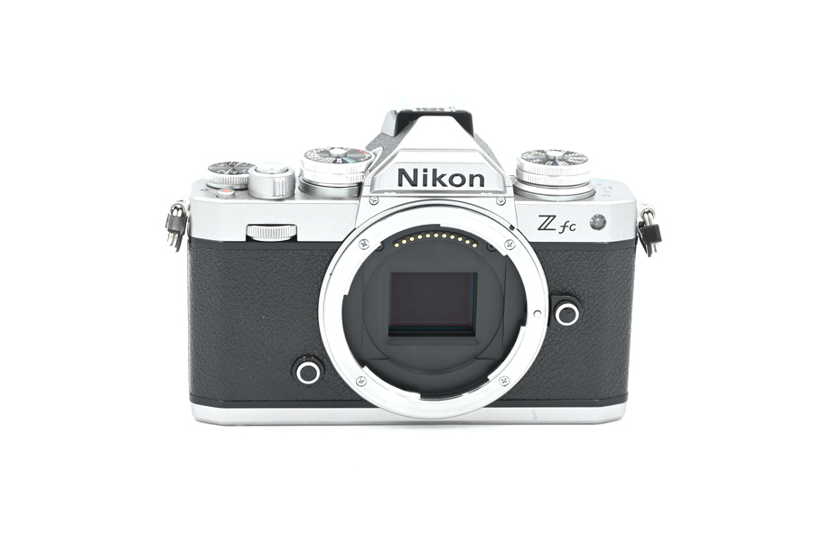 Беззеркальный фотоаппарат Nikon Z fc Body Silver (состояние 5-) (б/у)
