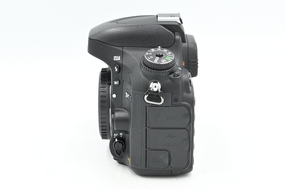 Зеркальный фотоаппарат Nikon D610 Body (состояние 5) (б/у)