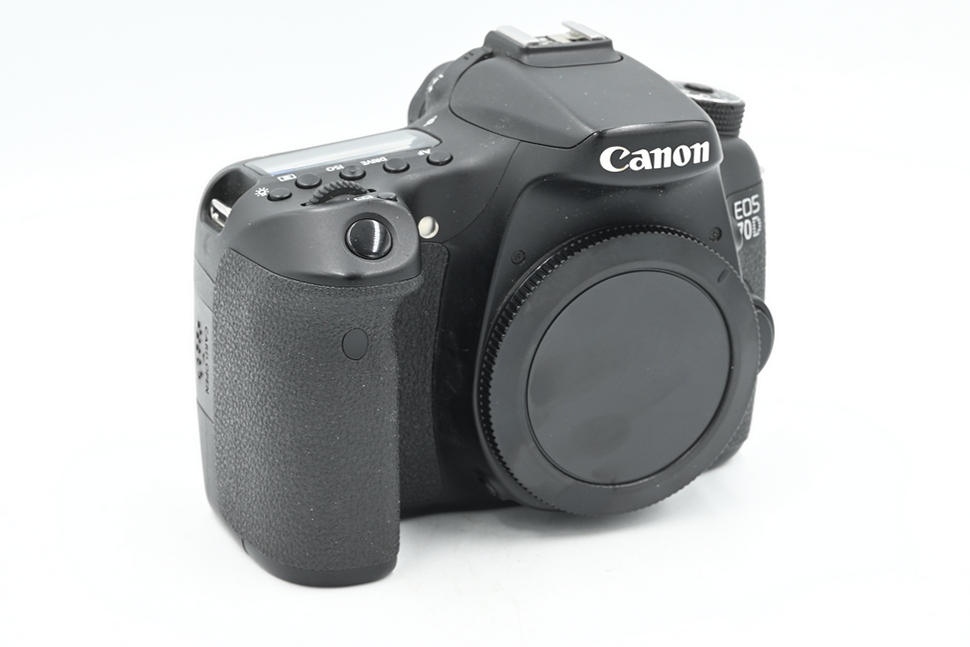 Зеркальный фотоаппарат Canon EOS 70D Body (состояние 5-) (б/у)
