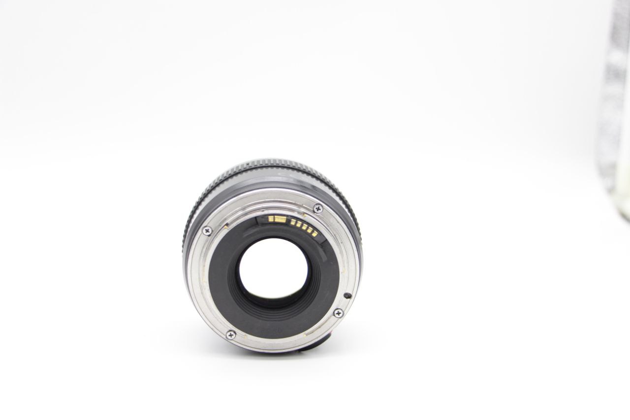 Объектив Canon EF 28mm f/1.8 USM (состояние 5-) (б/у)