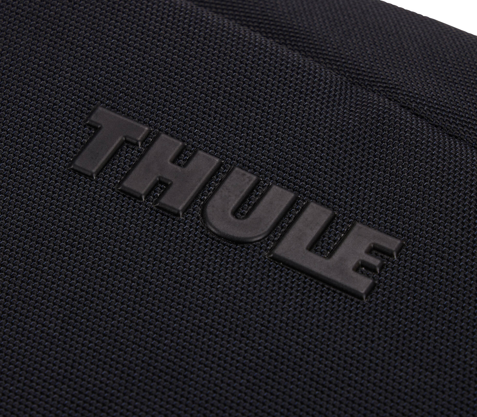 Чехол Thule Subterra 2 для MacBook 14″, черный