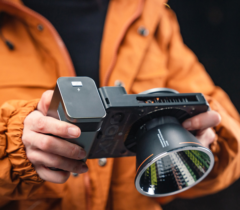 Осветитель Zhiyun Molus X100 Combo Kit, светодиодный, 100 Вт, 2700-6500К