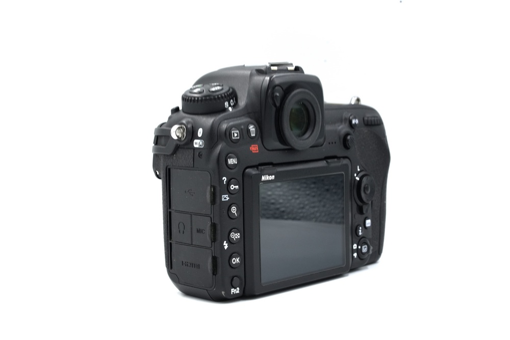 Зеркальный фотоаппарат Nikon D500 body (состояние 5-) (б/у)
