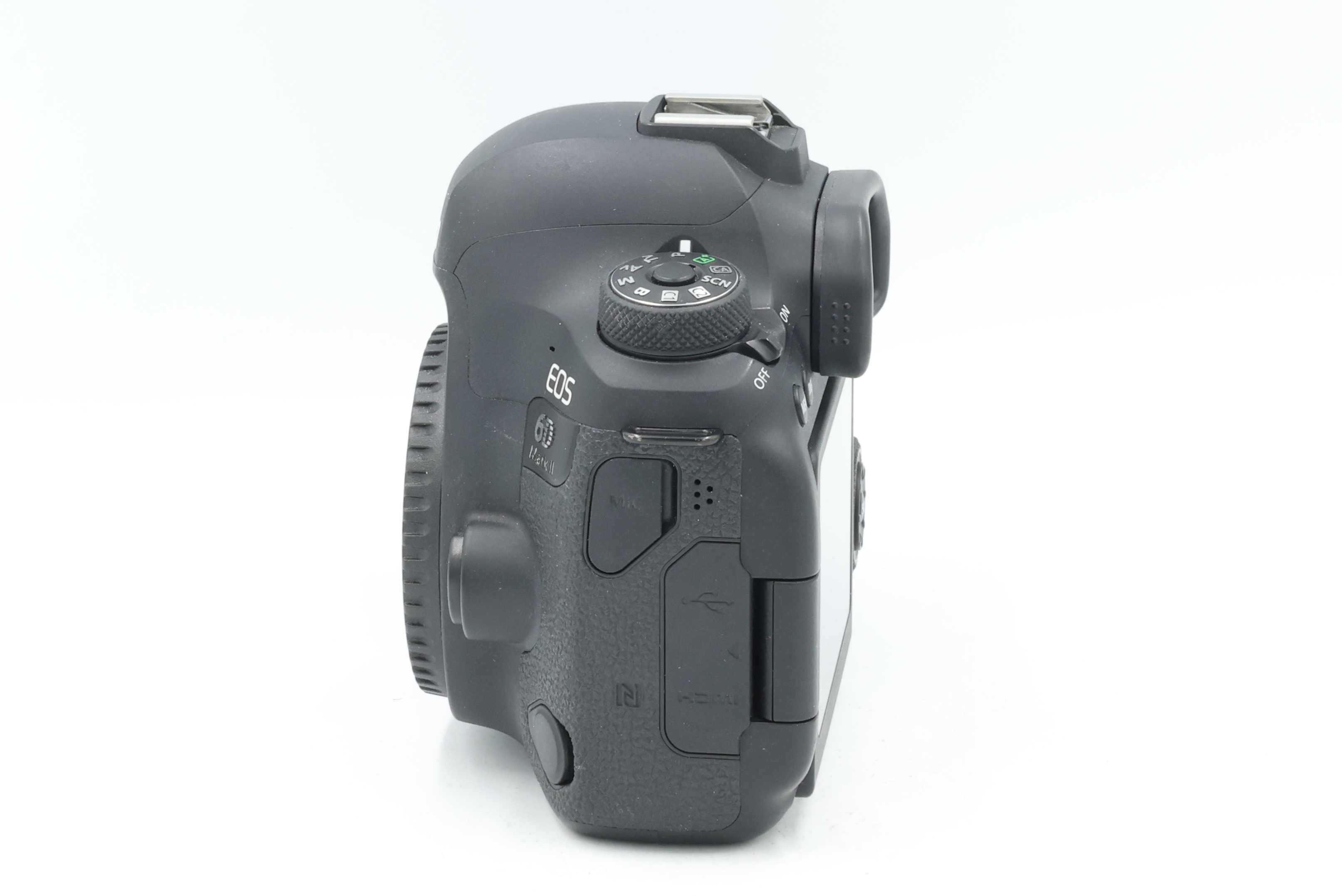 Зеркальный фотоаппарат Canon EOS 6D Mark II Body (состояние 5) (б/у)