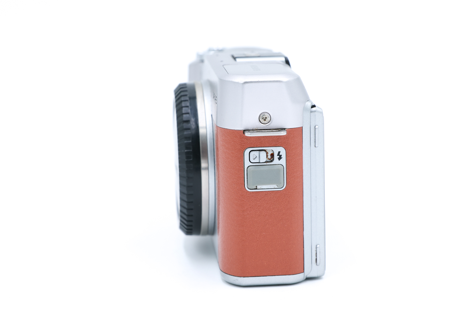 Беззеркальный фотоаппарат Fujifilm X-A5 Body, коричневый (состояние 4) (б/у)