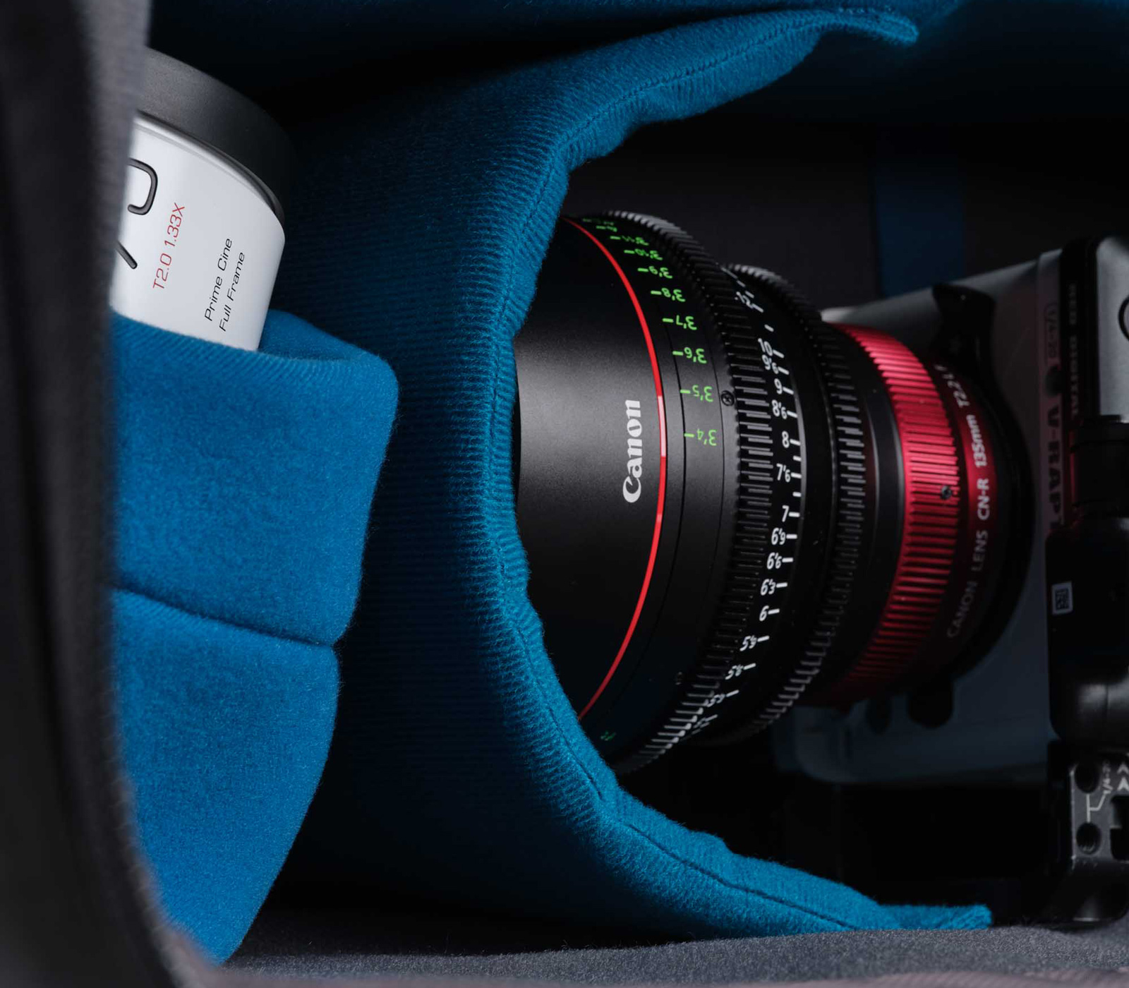 Сумка Tenba Cineluxe v2 Shoulder Bag 21 Hightop