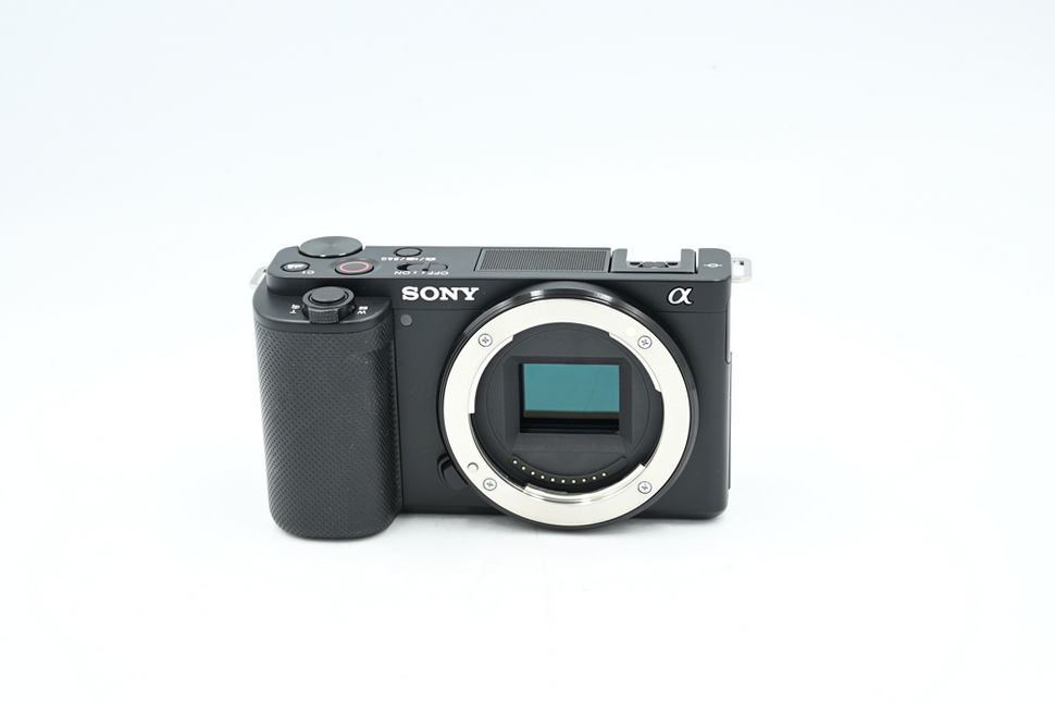 Беззеркальный фотоаппарат Sony ZV-E10 Kit E 16-50mm II, черный (состояние 5-) (б/у)