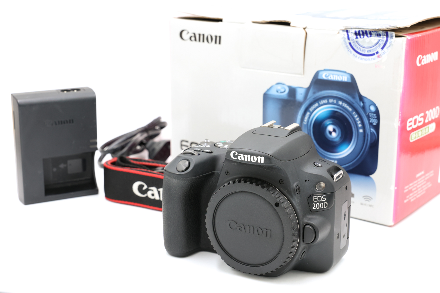 Зеркальный фотоаппарат Canon EOS 200D Body (состояние 5-) (б/у)