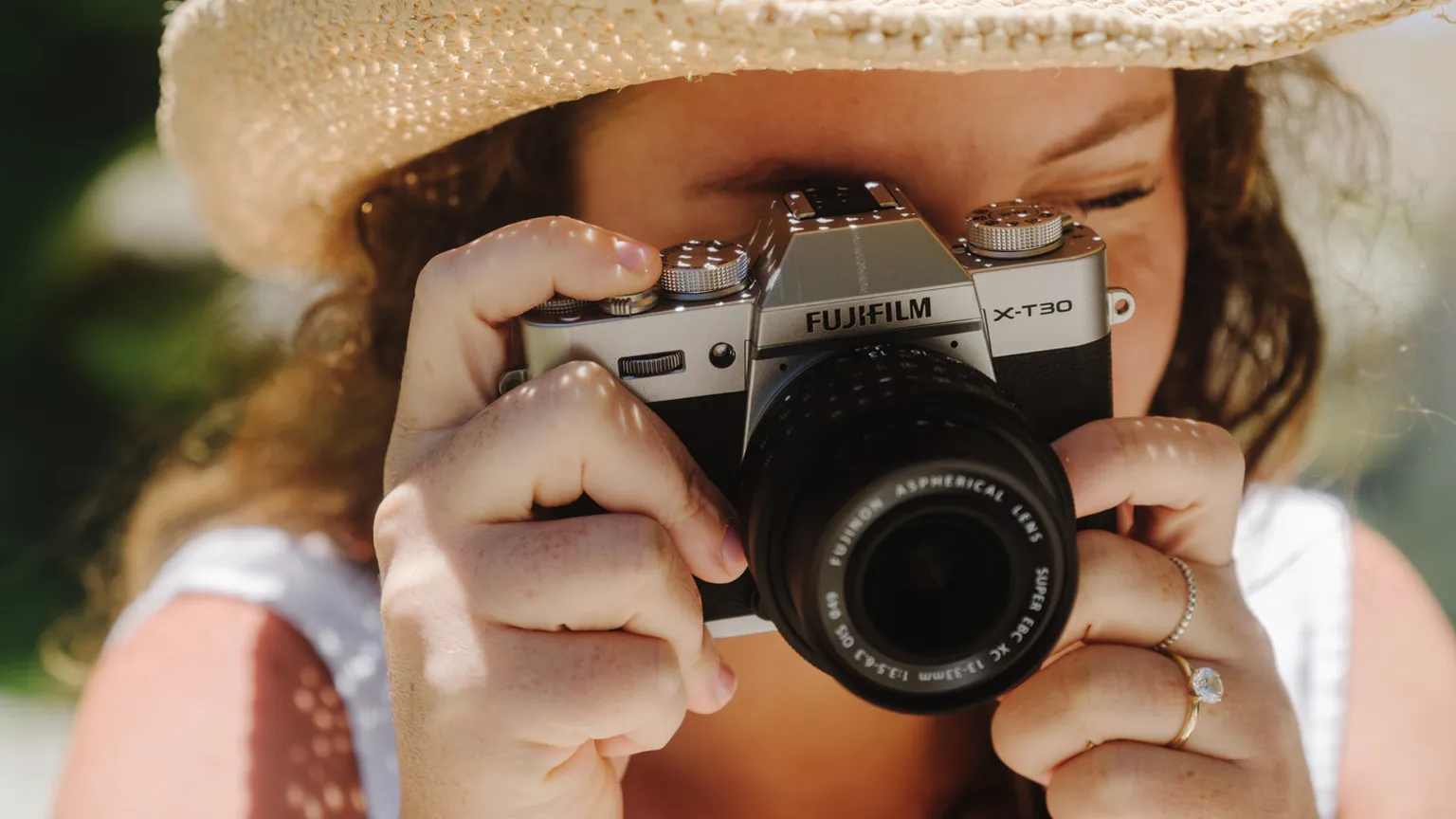 Беззеркальный фотоаппарат Fujifilm X-T30 III Kit XC 13-33mm, серебристый
