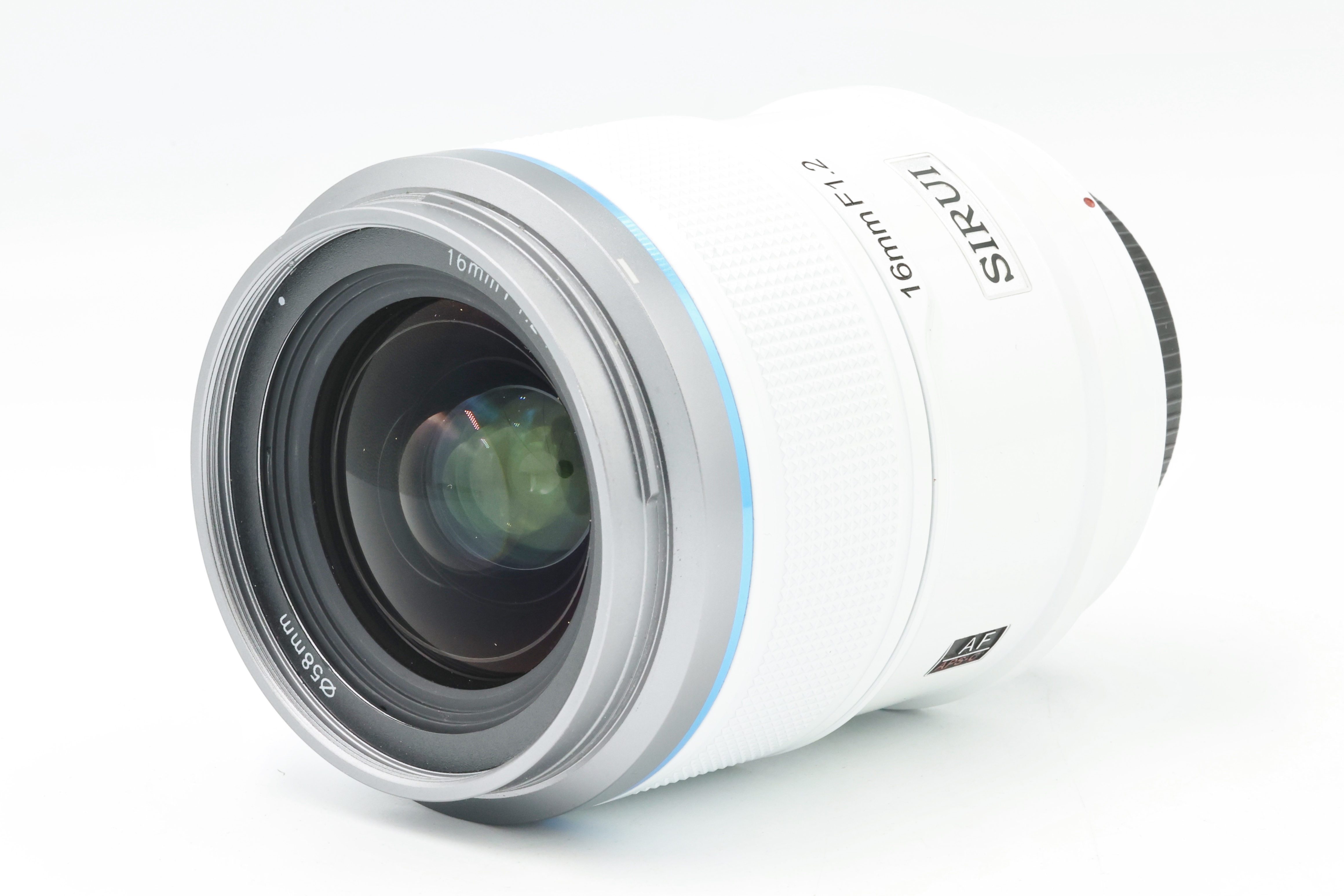 Объектив Sirui Sniper 16mm f/1.2 AF APS-C X-Mount, белый (состояние 5-) (б/у)