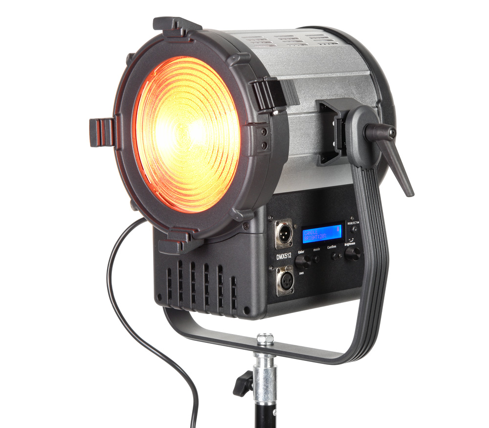 Осветитель GreenBean Fresnel 200 RGB X3 DMX, светодиодный, 200 Вт, 2800-6500К, RGB