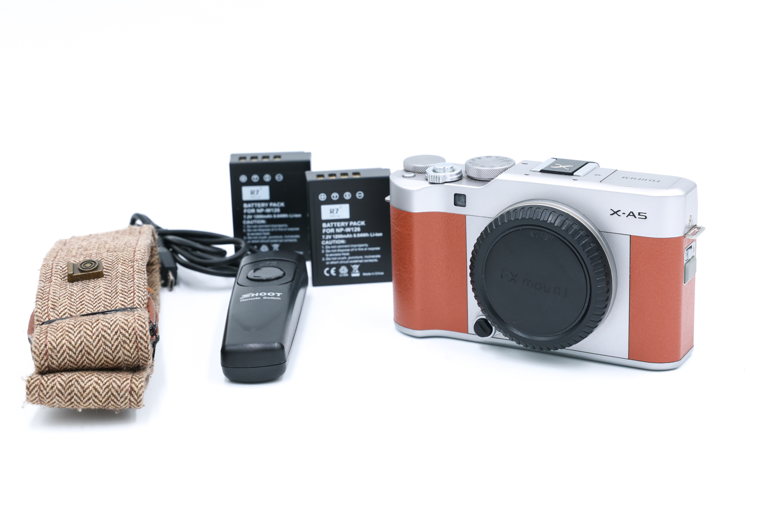 Беззеркальный фотоаппарат Fujifilm X-A5 Body, коричневый (состояние 4) (б/у)
