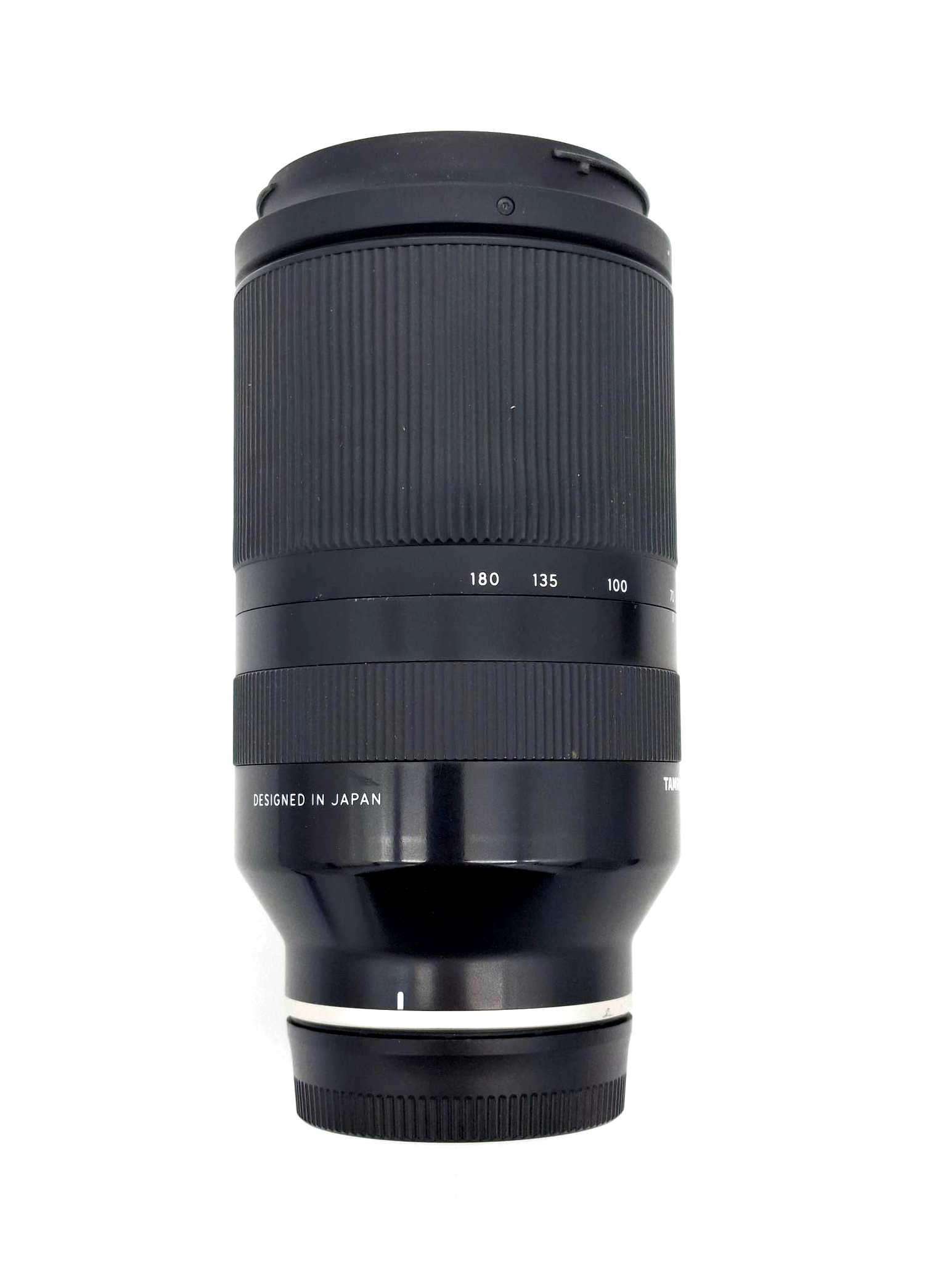 Объектив Tamron 70-180mm f/2.8 Di III VXD Sony FE - c.н.006104 (состояние 4-) (б/у)