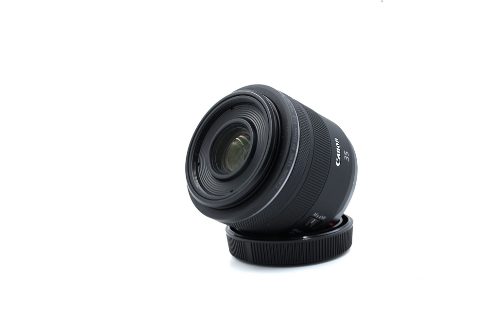 Объектив Canon RF 35mm f/1.8 Macro IS STM (cocтояние 5) (б/у)